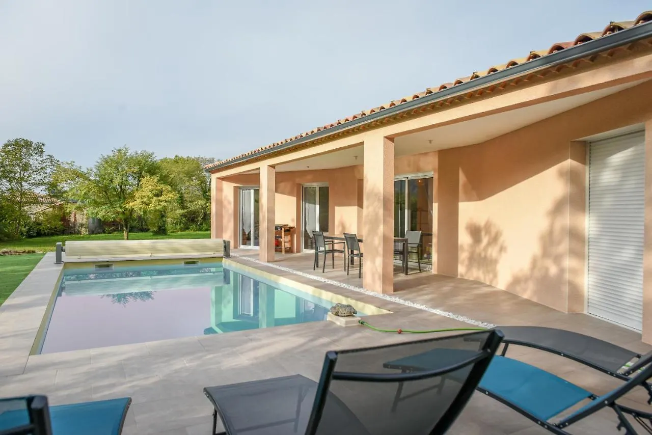 Hébergement de vacances La Villa Adoe Vallon-Pont-dʼArc